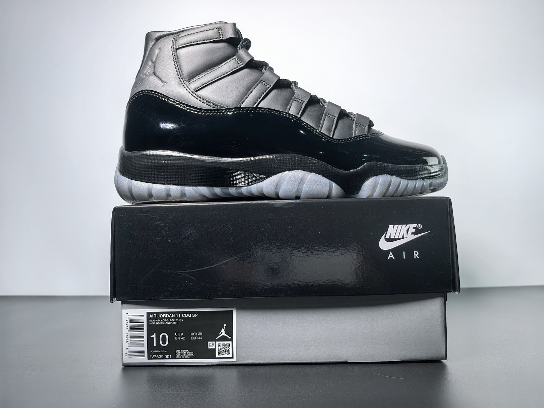 Comme des Garçons Homme Plus x Air Jordan 11 Black/White IV7639-001