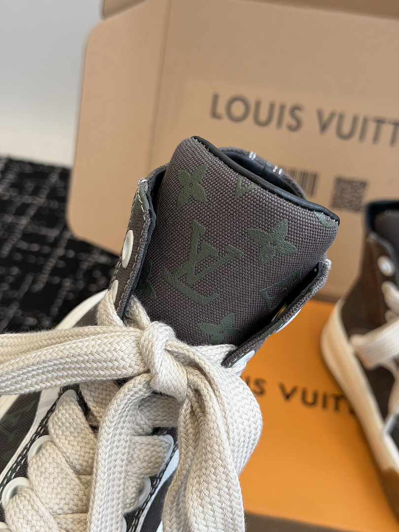 LVT SNEAKERS