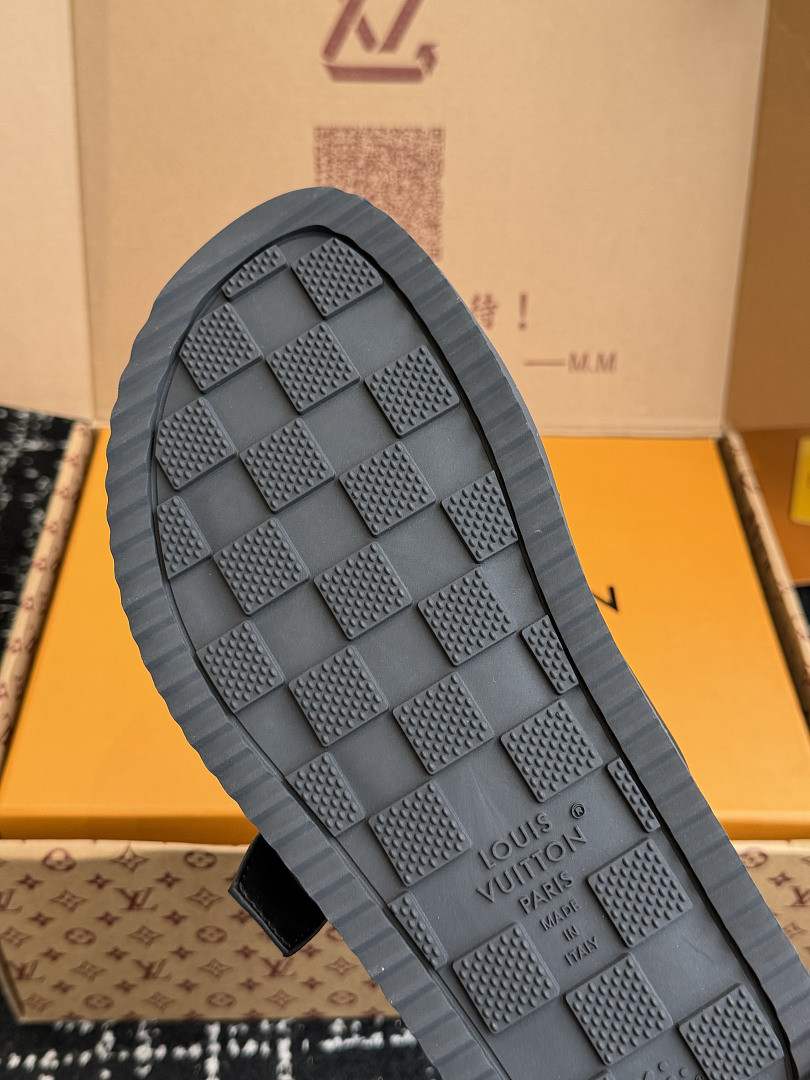 LVT SANDALS