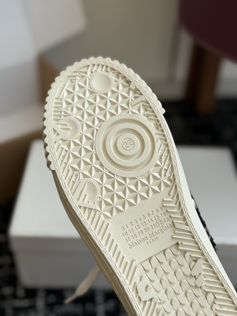 Ma1s0n Marg*e1a SNEAKER