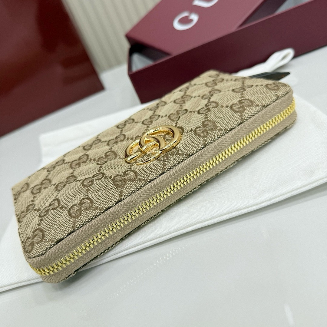 Gvc*1 BAG