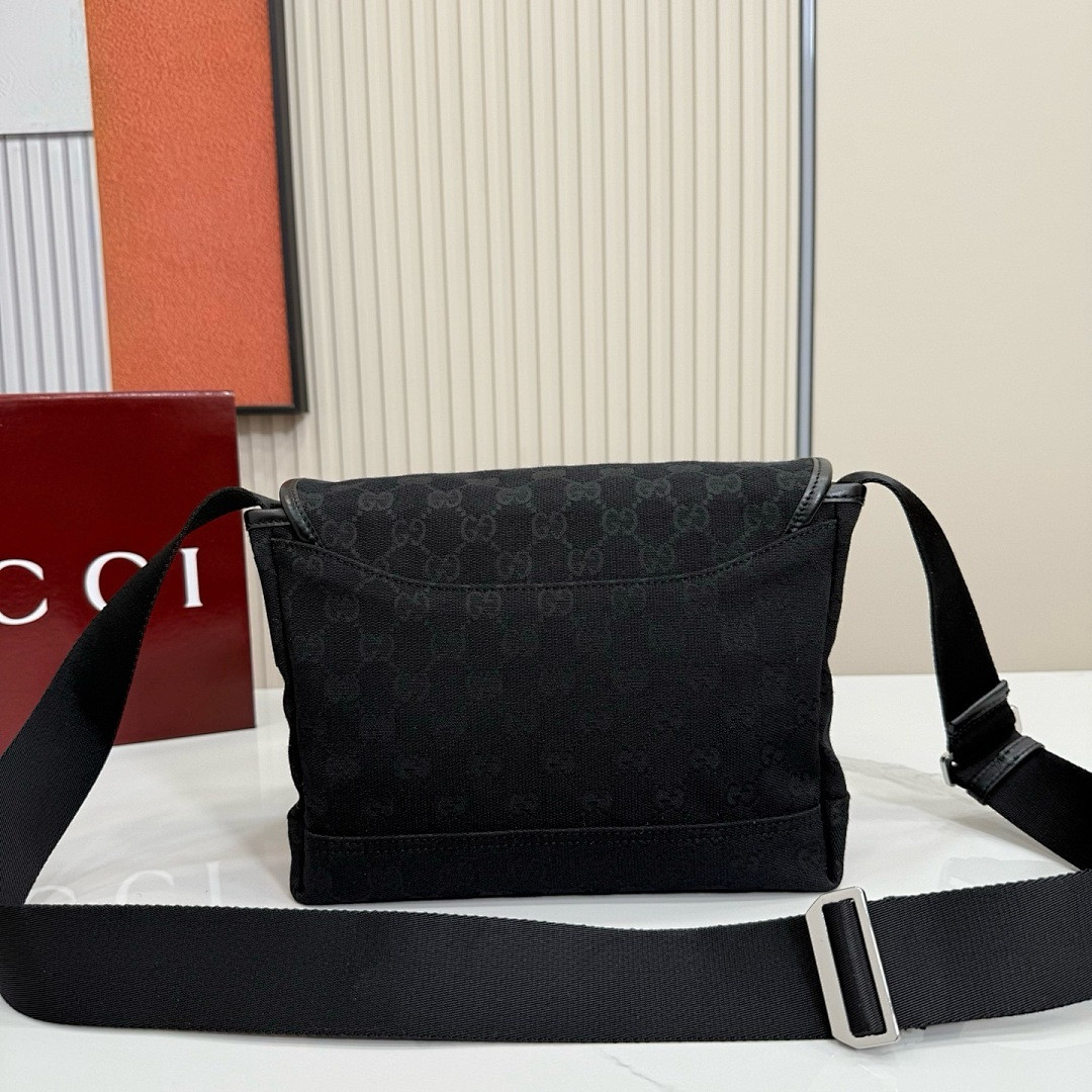 Gvc*1 BAG