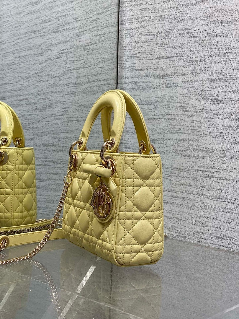 D10r BAG