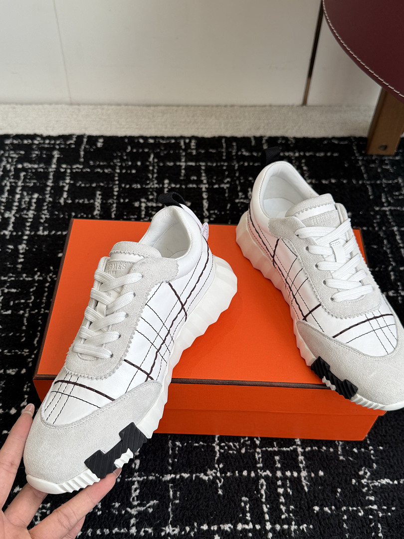 H**me5 Sneaker