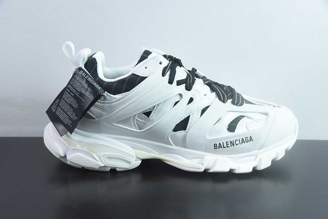 BC TRACK SNEAKER