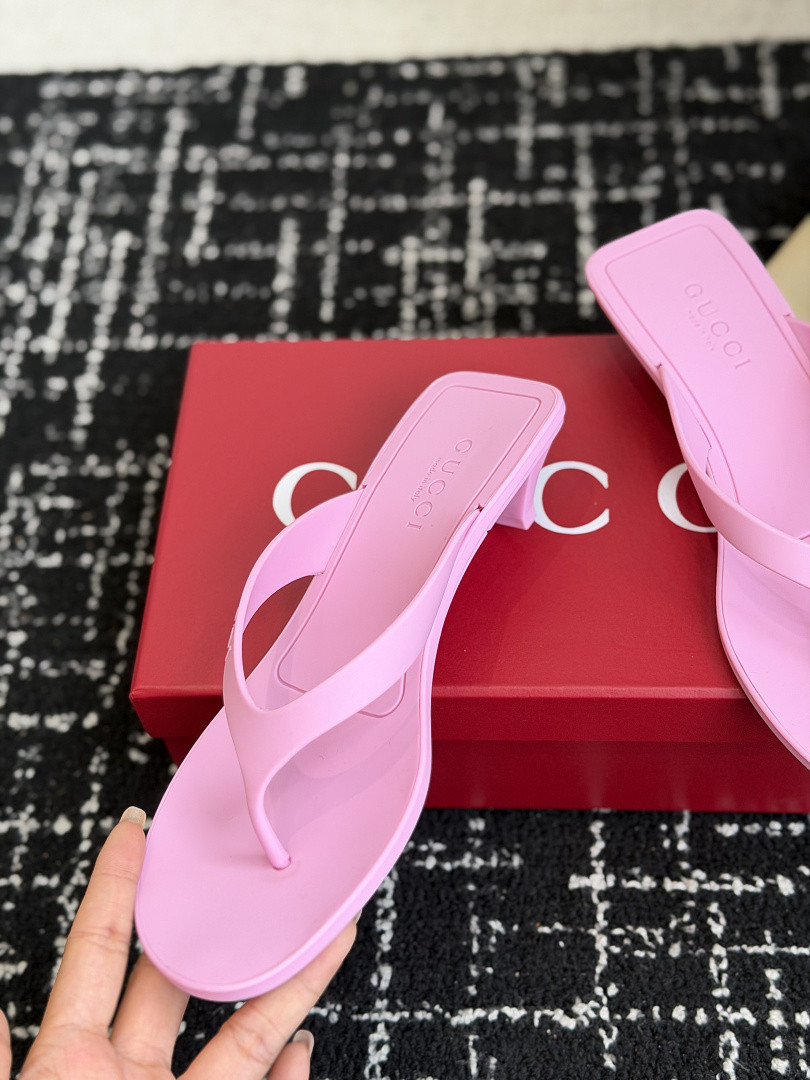 Gvc*1 SANDALS