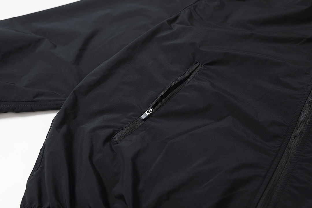 Ba1en*iaga Clothes