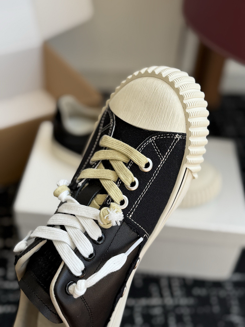 Ma1s0n Marg*e1a SNEAKER