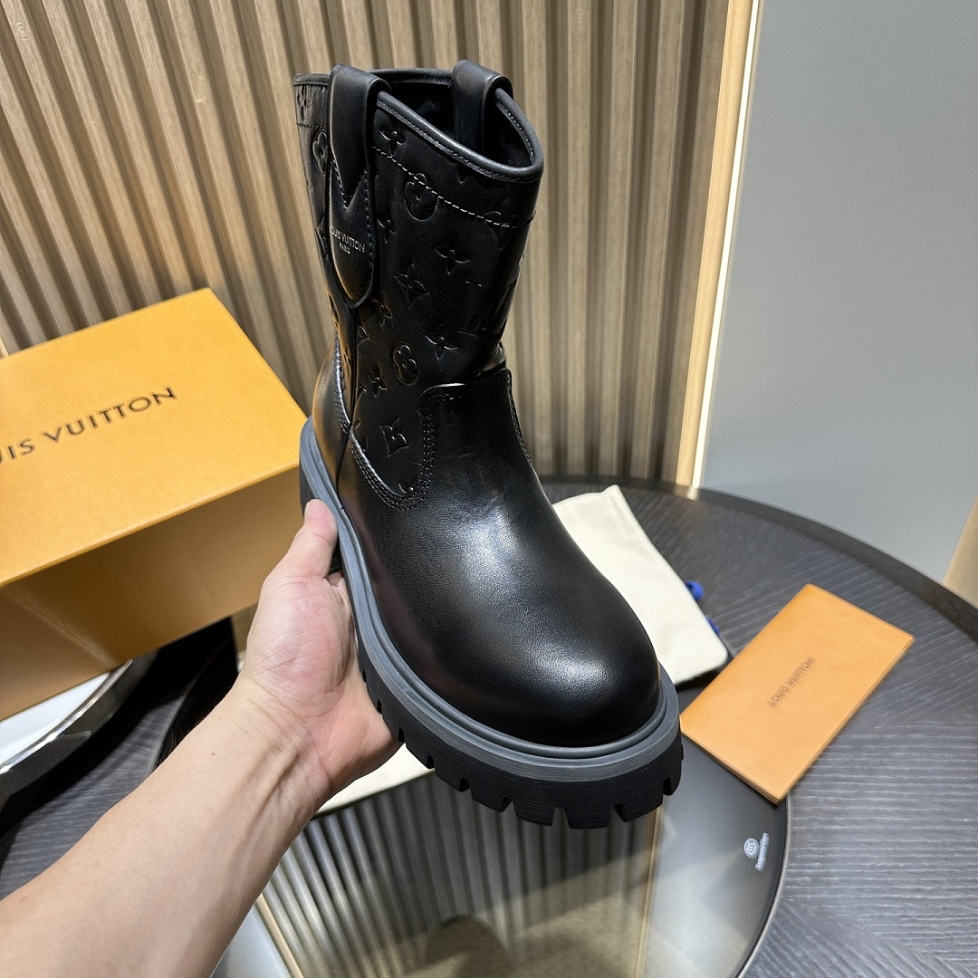 LVT BOOTS