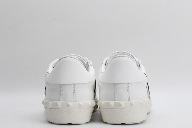 valentino garavani sneaker