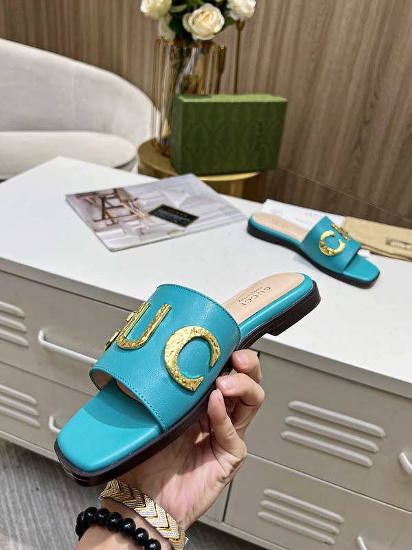 g*u*i sandals