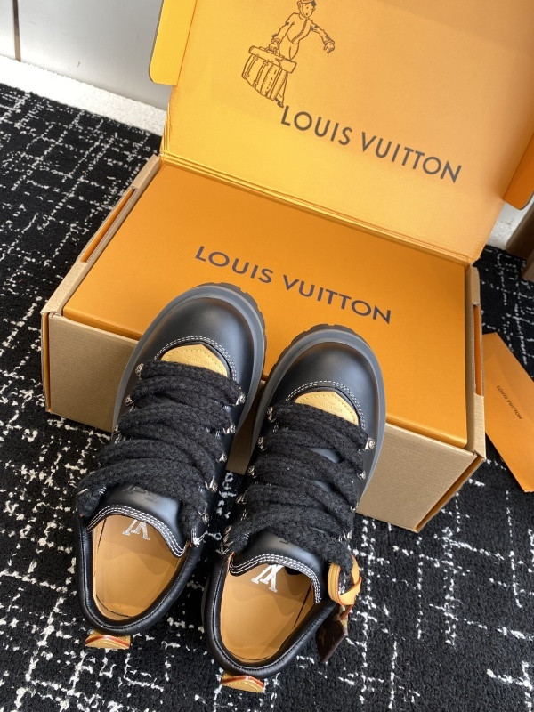 LVT SNEAKERS
