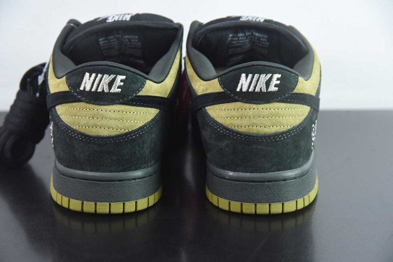 nike x Svp*me sb dunk low 