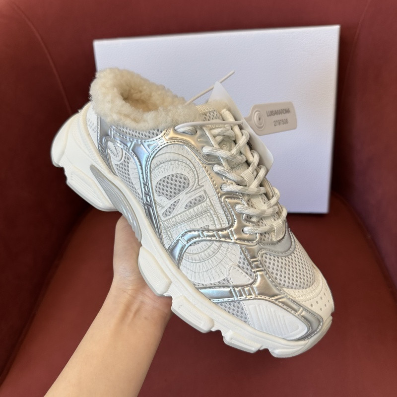 DIO* SNEAKER