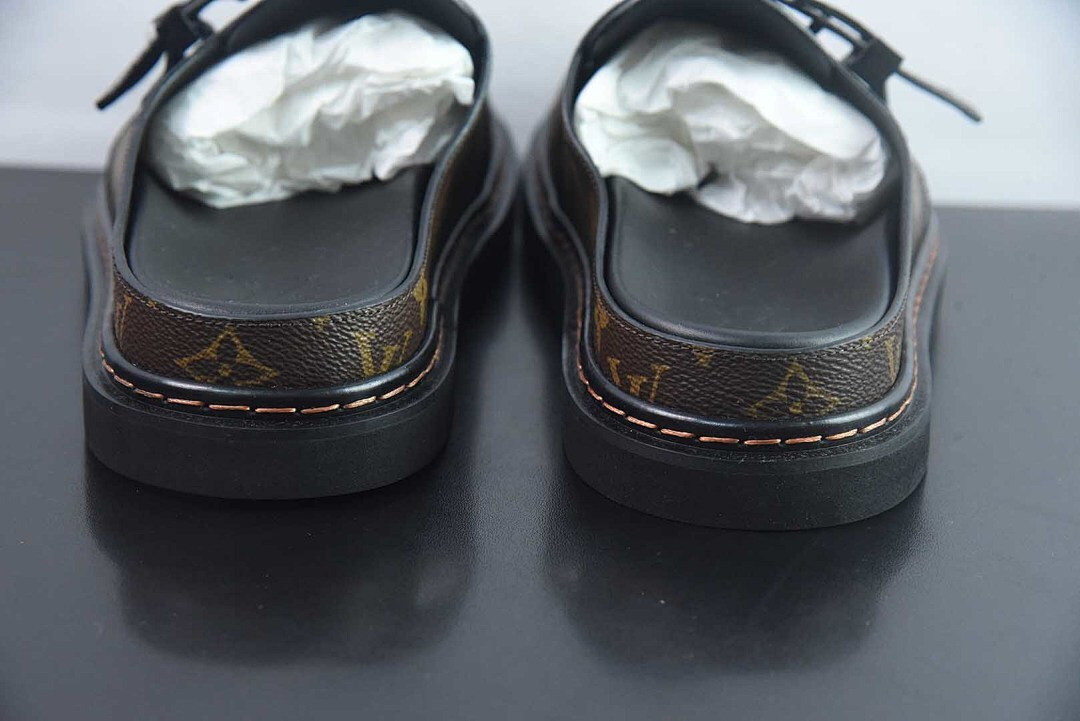 LVT SANDALS