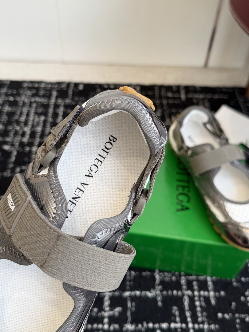 B0tt*ga Ven*ta Orbit Sneaker