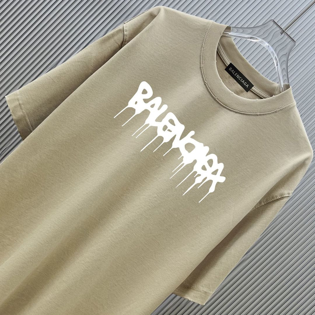Ba1en*iaga Clothes