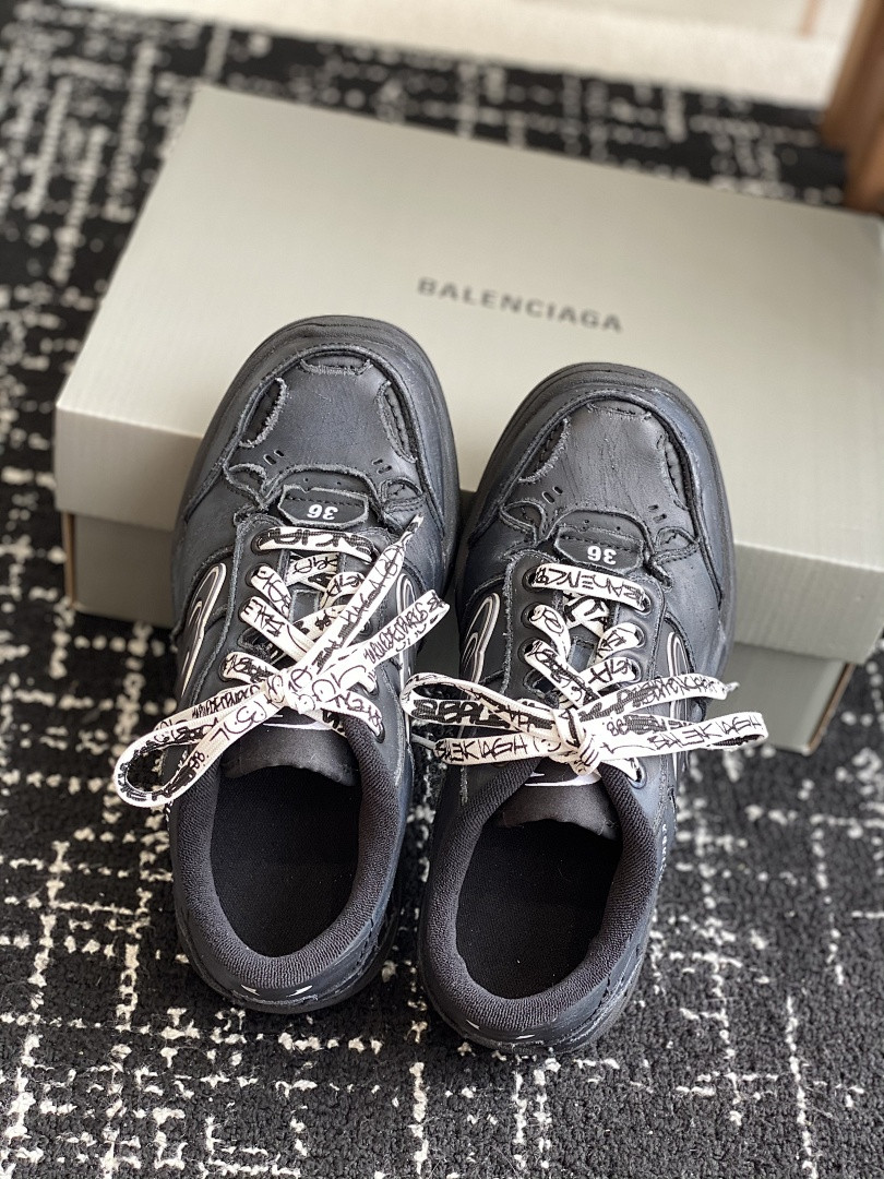 BC SNEAKERS