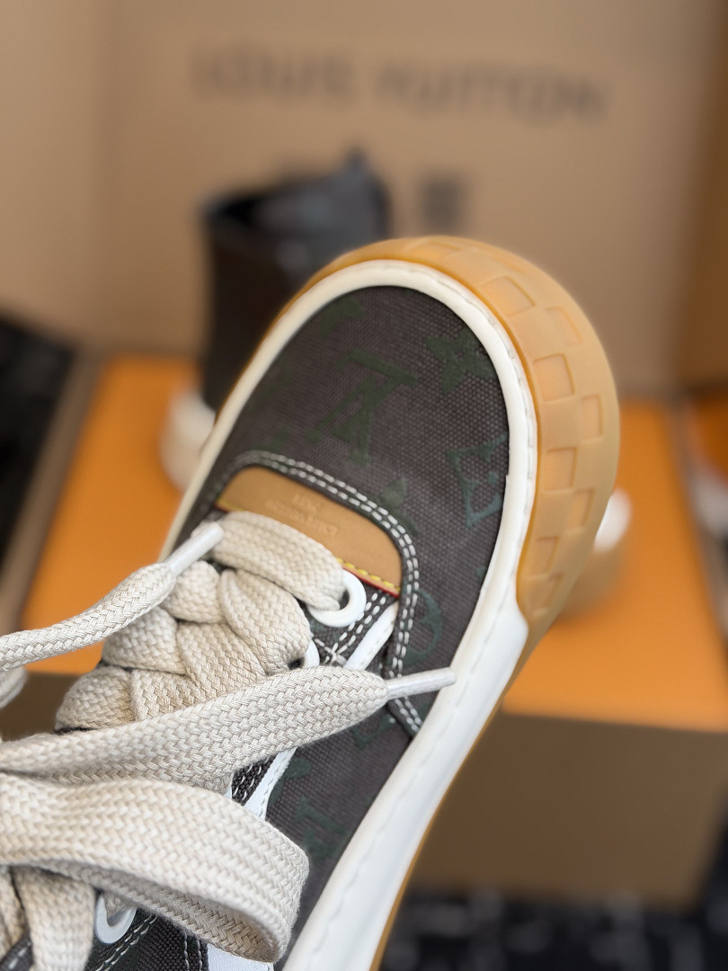 LVT SNEAKERS