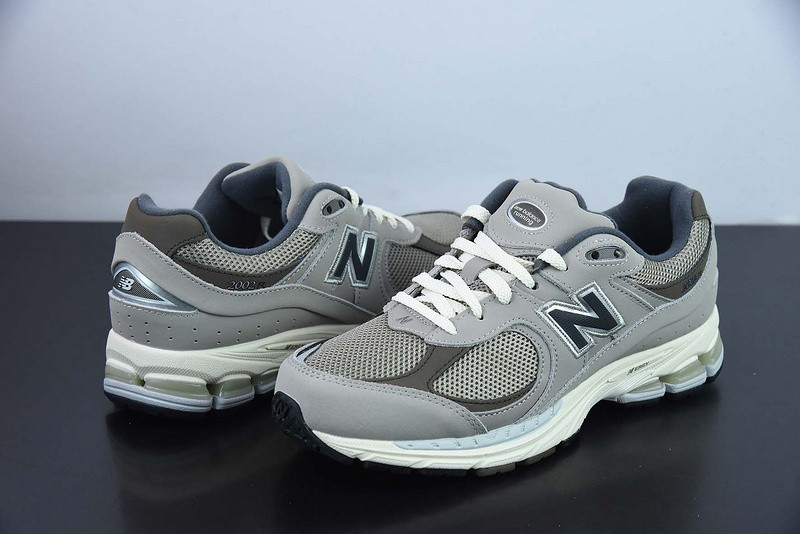 new balance sneaker