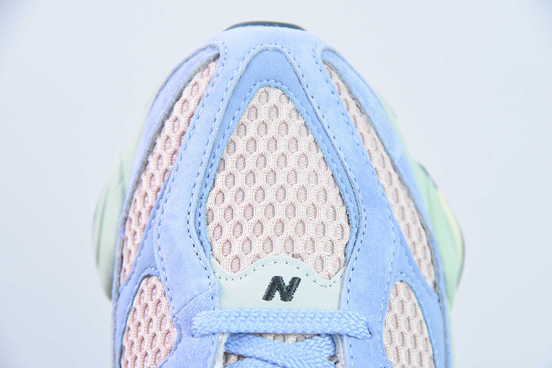 new balance sneaker
