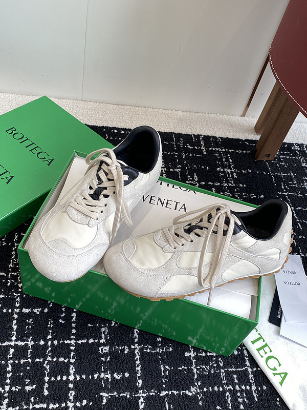BOTTEGA VENETA Sneaker