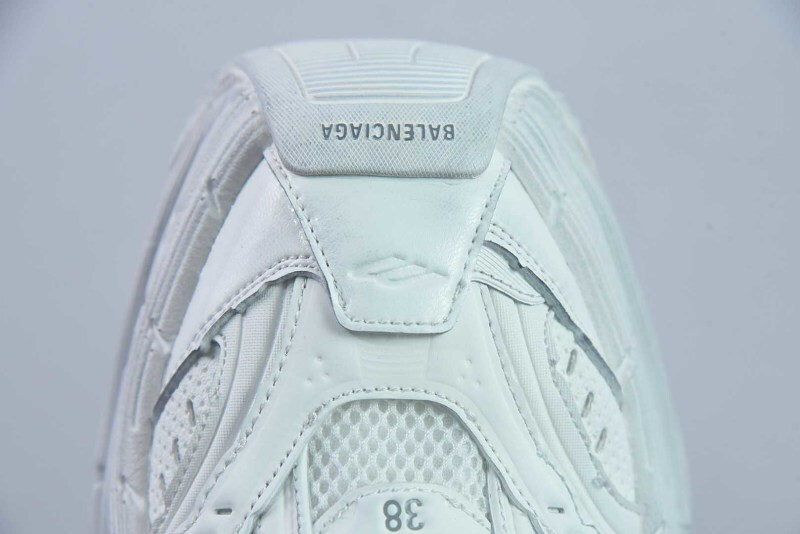 BC XL SNEAKERS