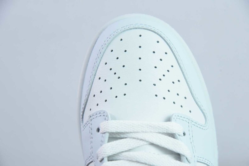 Nike Dunk Low Light Silver Juniper Green IM3371-030