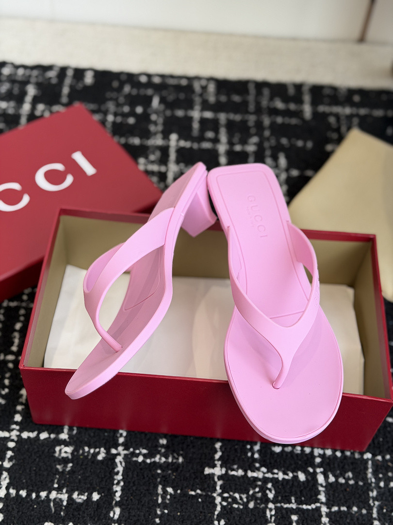 Gvc*1 SANDALS