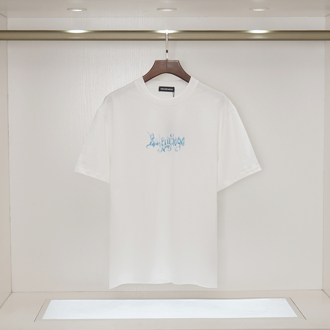 Ba1en*iaga Clothes
