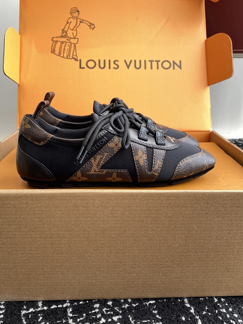 LVT SNEAKERS