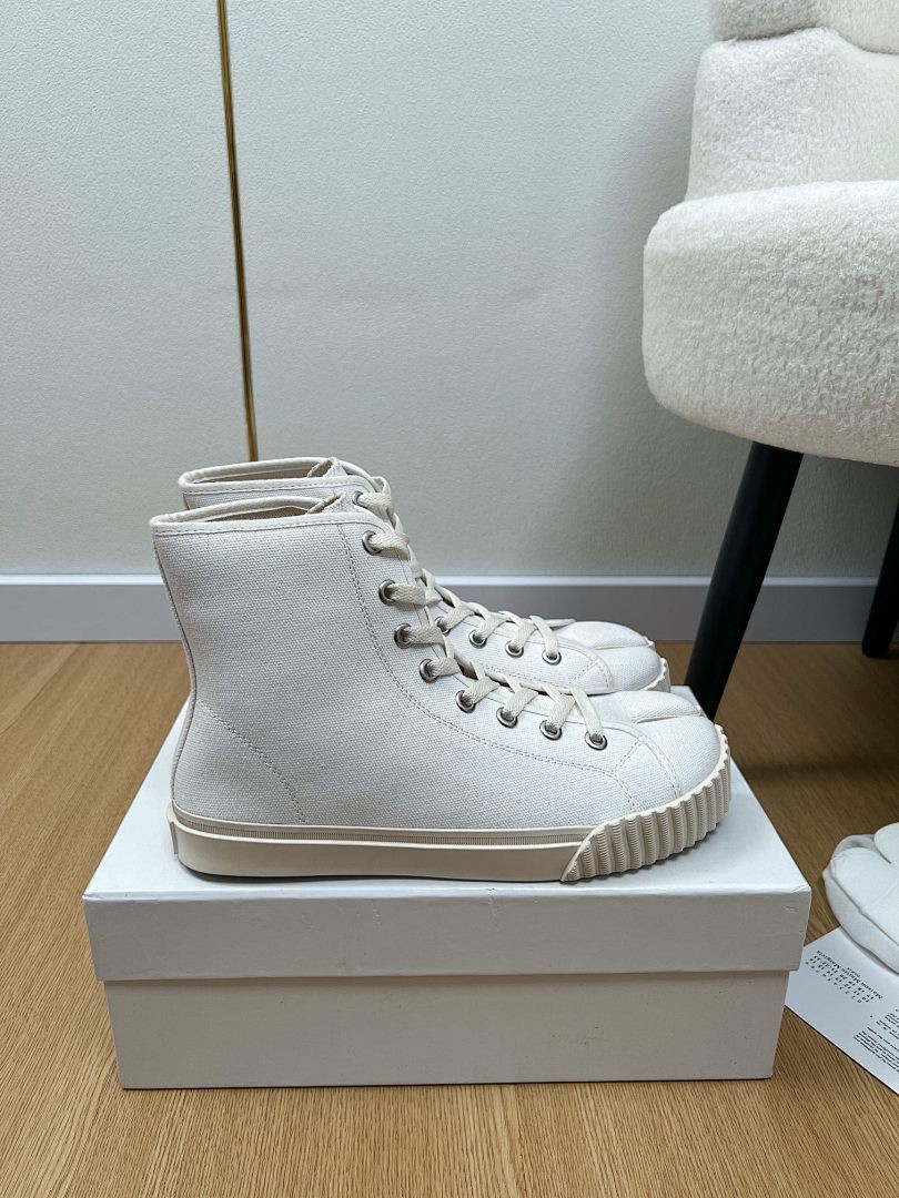 Ma1s0n Marg*e1a SNEAKER