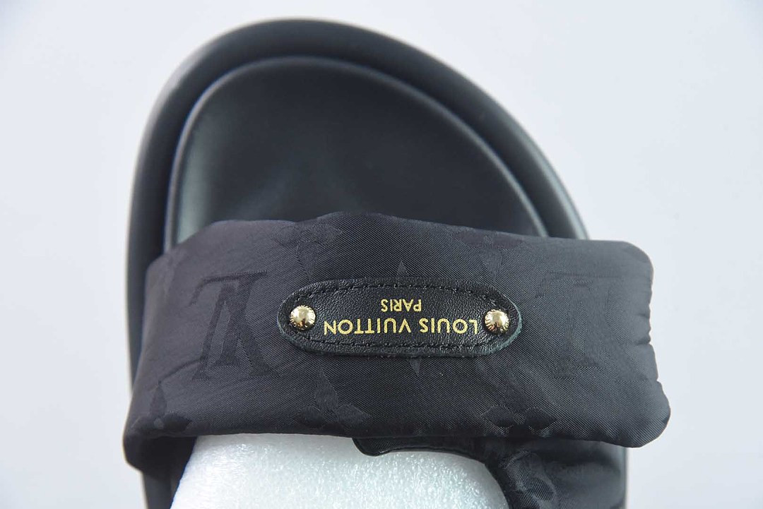 LVT SANDALS