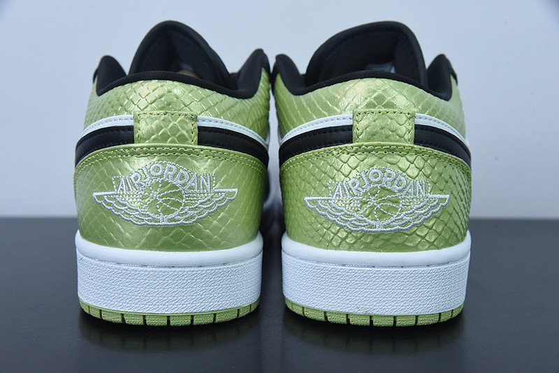 air jordan 1 low "vivid green snakeskin