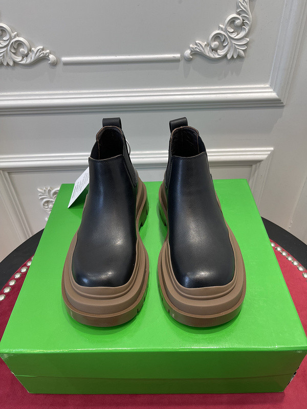 Bo*te*ga ve*ne*ta sneaker