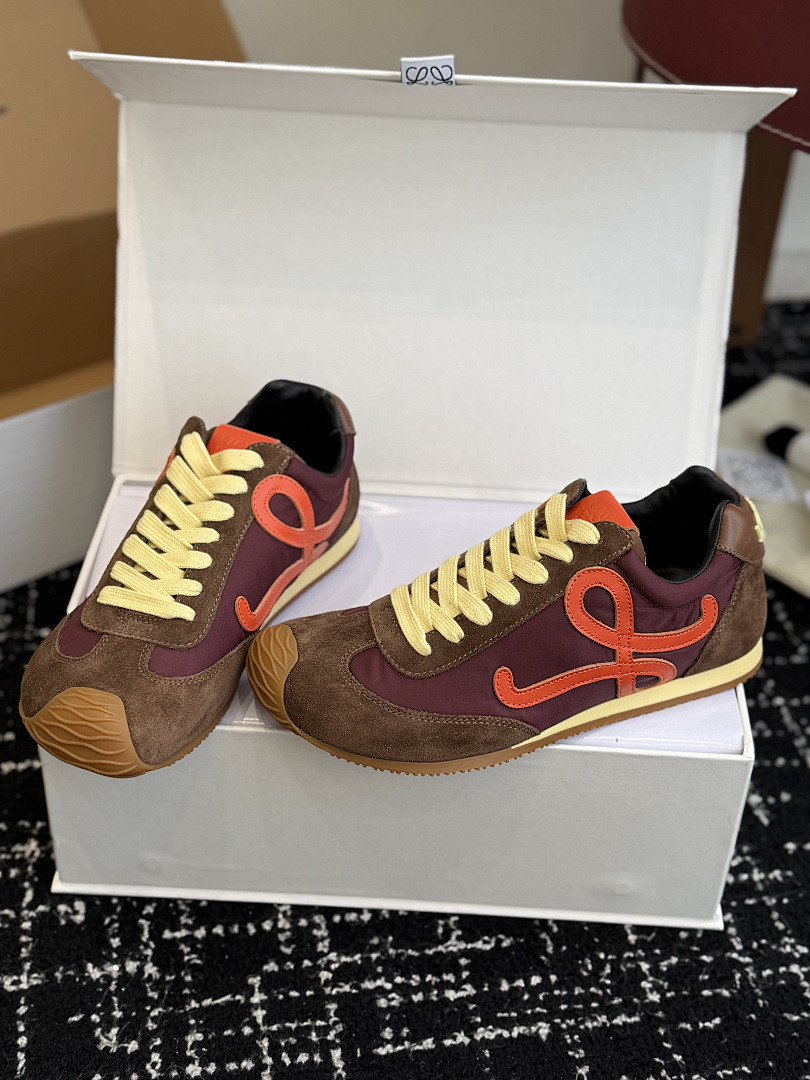 L0ew* Sneaker