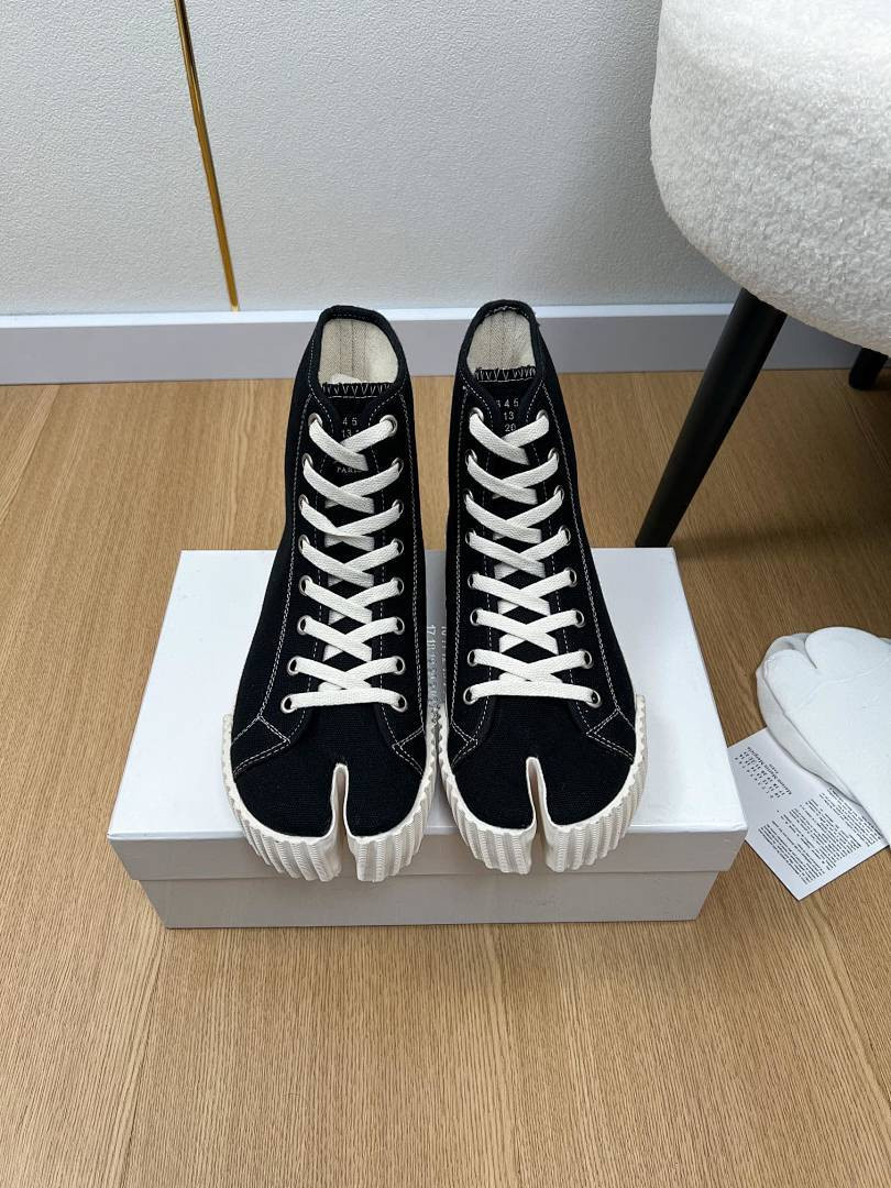 Ma1s0n Marg*e1a SNEAKER