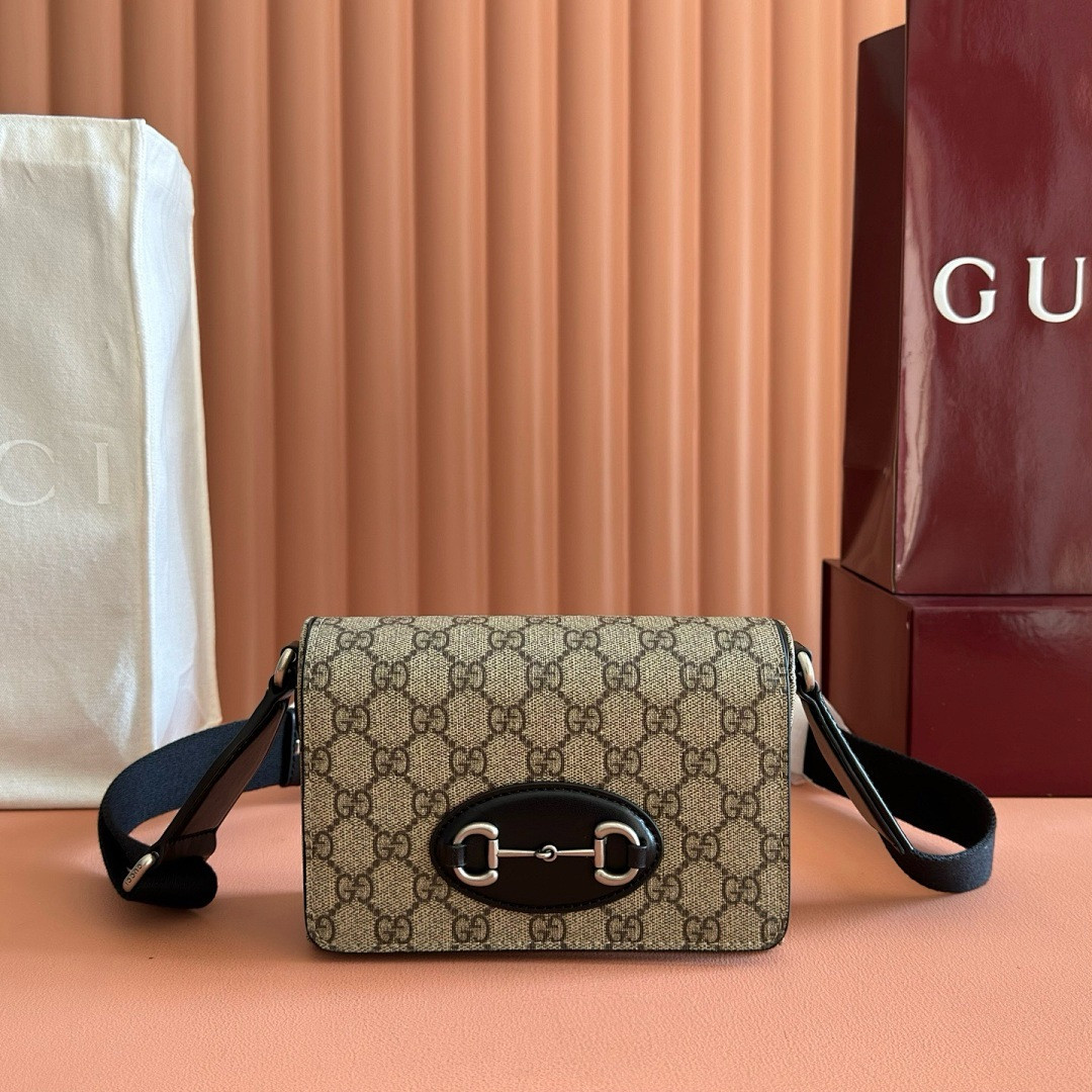 Gvc*1 BAG
