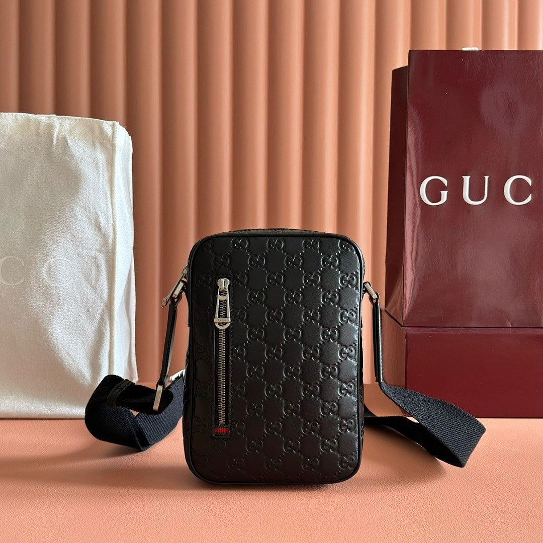 Gvc*1 BAG
