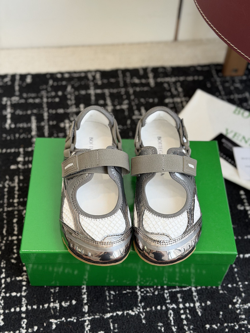 B0tt*ga Ven*ta Orbit Sneaker