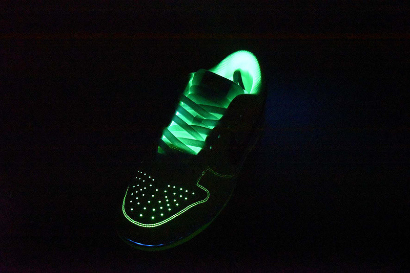 nike dunk low “glow in the dark” fj4610-702